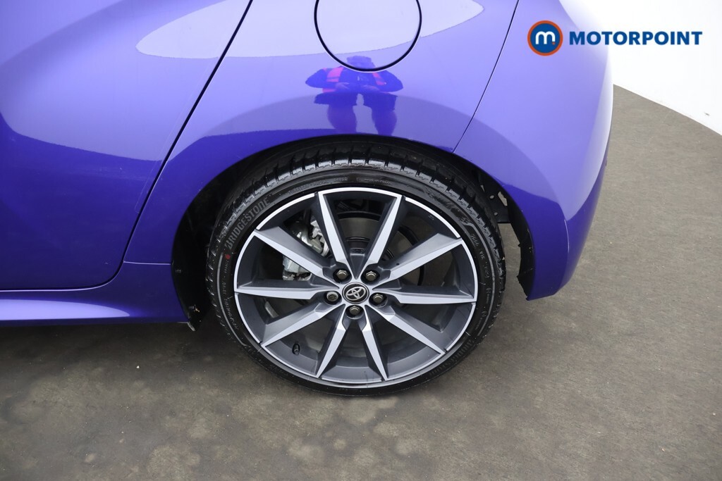 Toyota Yaris Hatchback Black #23