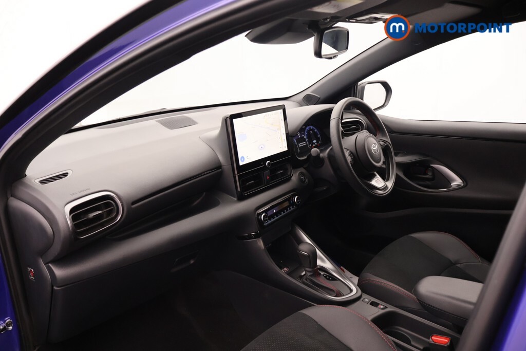 Toyota Yaris Hatchback Black #25