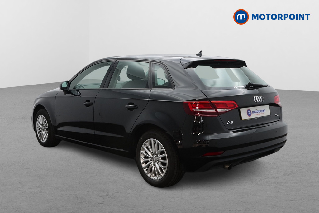 Audi A3 1.6 Tdi Se Technik Black #5