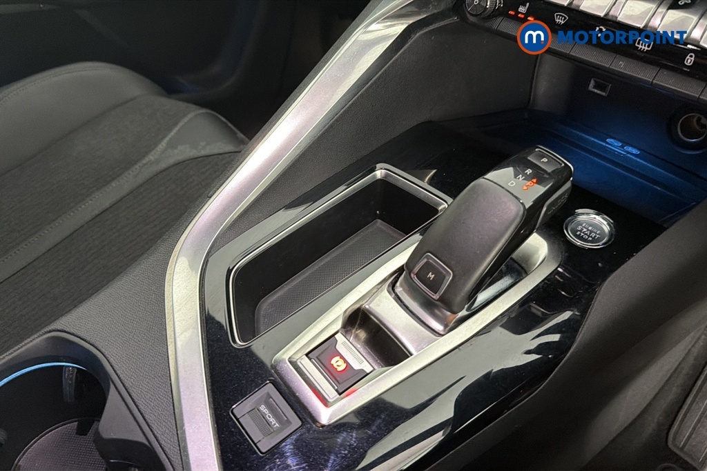 Peugeot 3008 1.2 Puretech Active Grey #22
