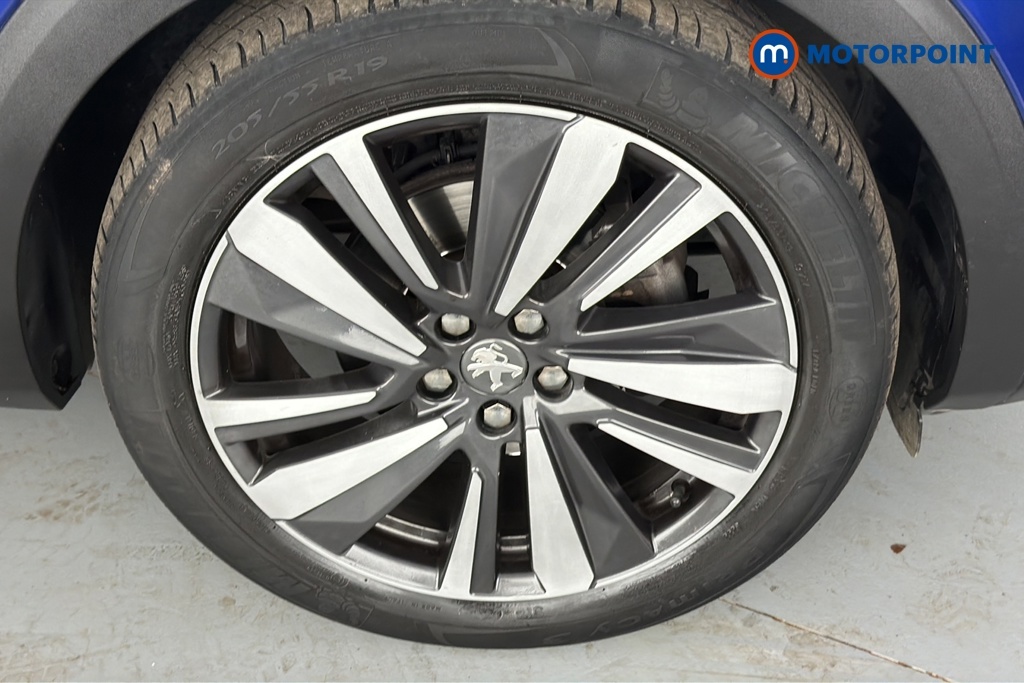 Peugeot 3008 1.2 Puretech Active Grey #44