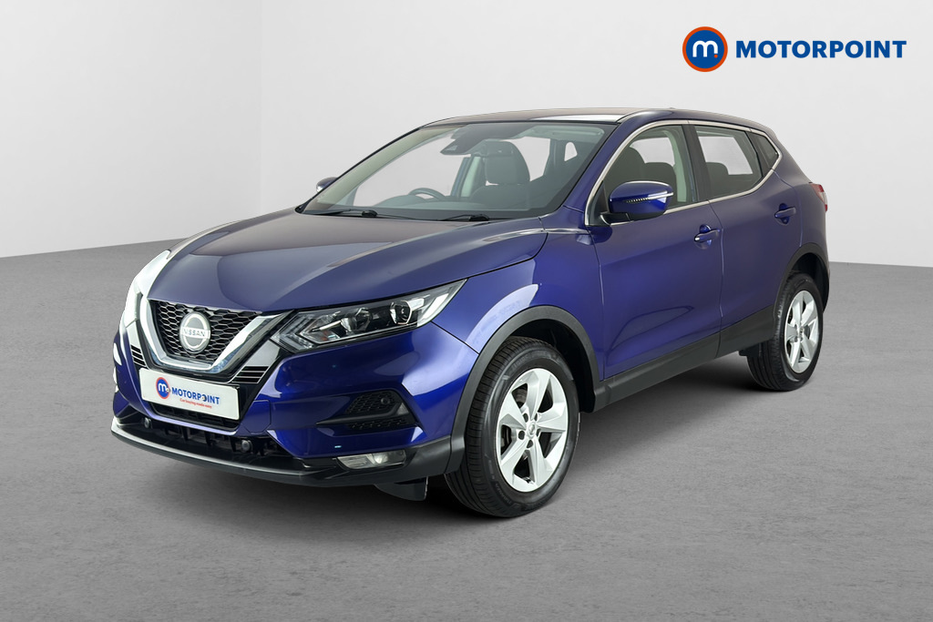 Nissan Qashqai Tekna Red #3