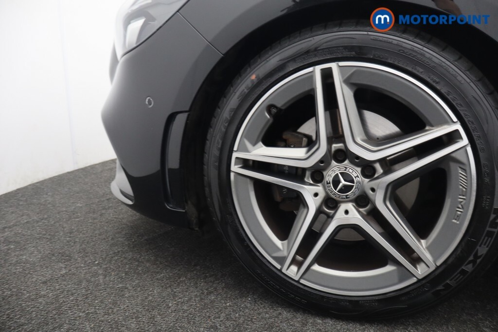 Mercedes-Benz B Class B200 Amg Line Premium Plus Edition White #36