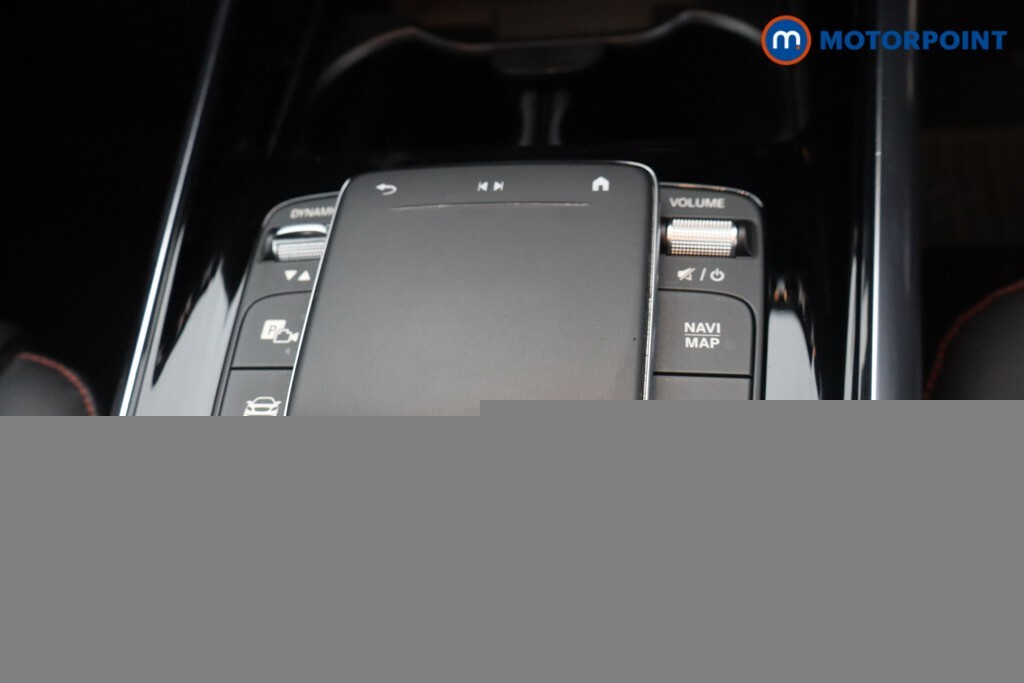 Mercedes-Benz B Class B200 Amg Line Premium Plus Edition White #25