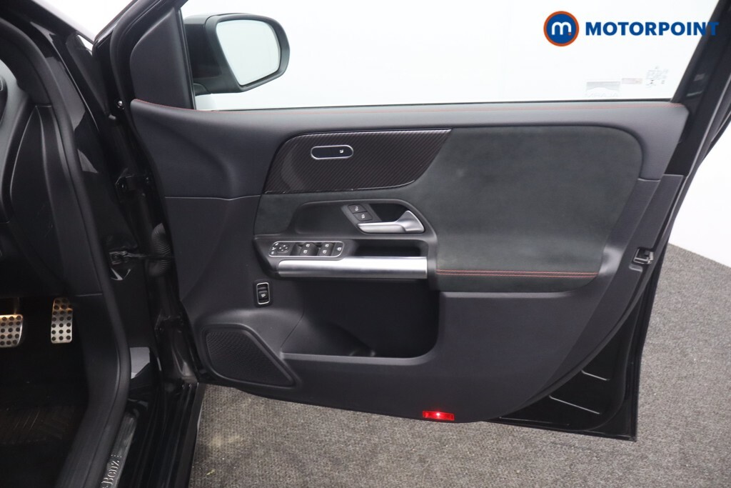 Mercedes-Benz B Class B200 Amg Line Premium Plus Edition White #16
