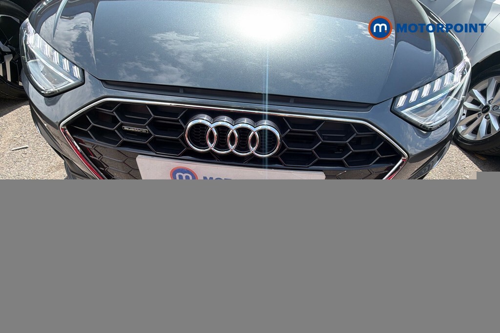Audi A4 35 Tfsi Black Edition S Tronic 2022 Red #39