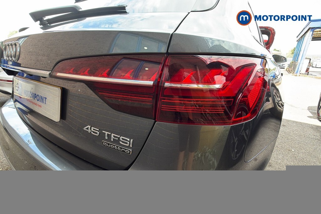 Audi A4 35 Tfsi Black Edition S Tronic 2022 Red #33