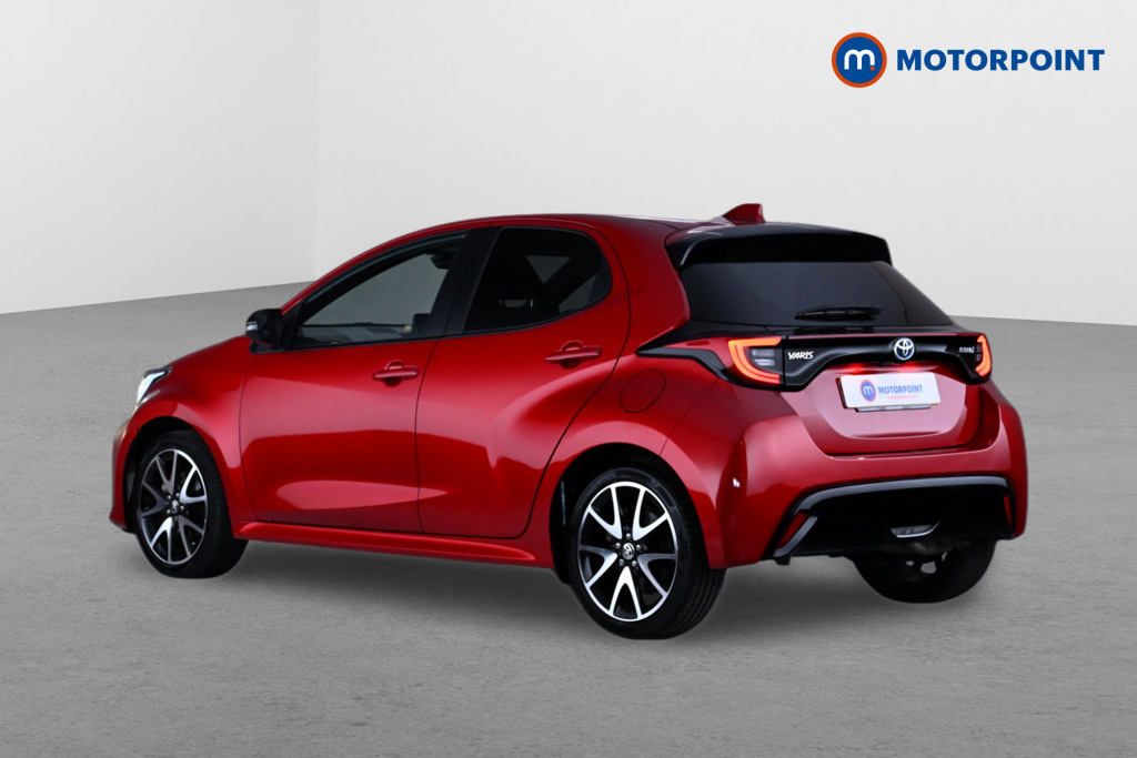Toyota Yaris 1.5 Hybrid Dynamic Cvt Red #5