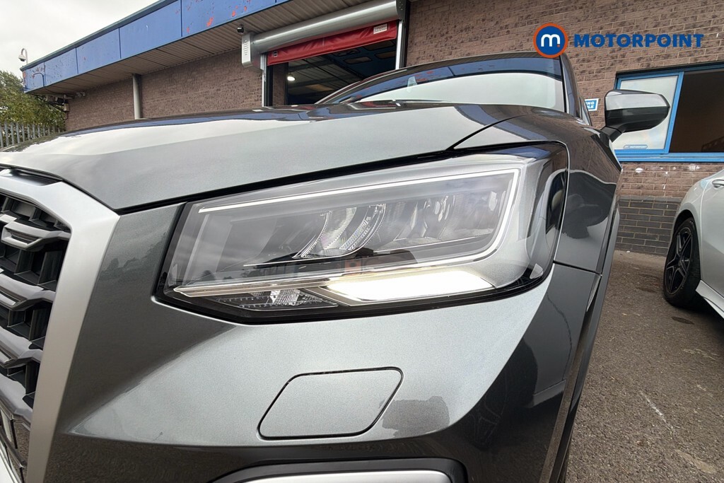 Audi Q2 1.0 Tfsi 30 Black Edition Suv Blue #39