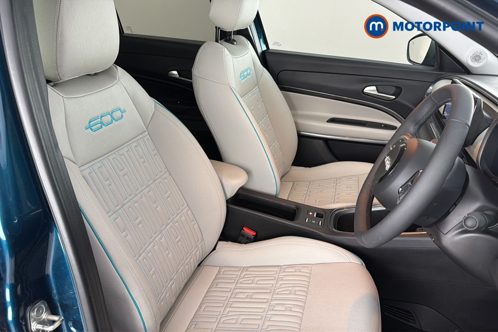 Fiat 600e New 600E 54Kwh 154Hp White #23