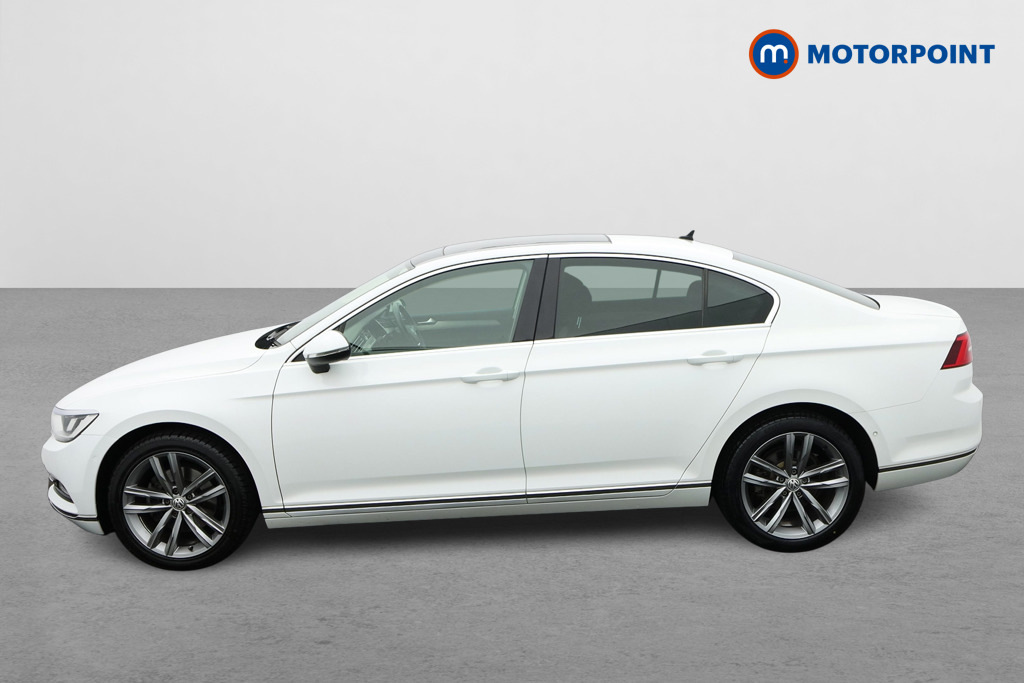 Volkswagen Passat 1.5 Tsi Evo 150 Gt Dsg Panoramic Roof White #4