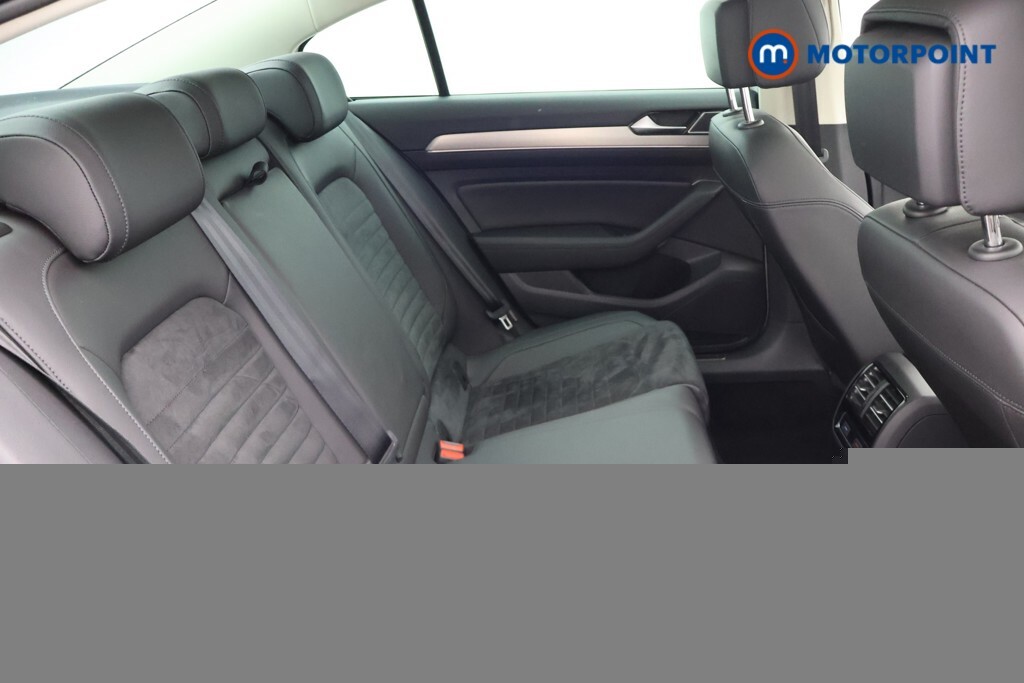 Volkswagen Passat R-line Tsi Evo Dsg Black #26