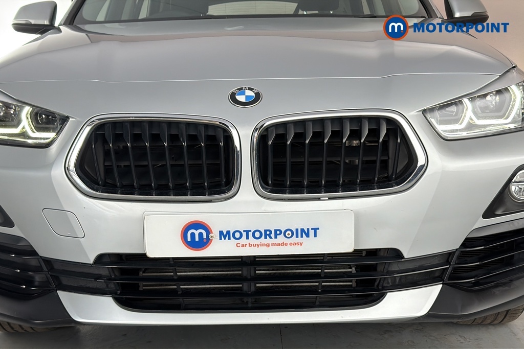 BMW X2 X2 Sdrive18i Sport Orange #25
