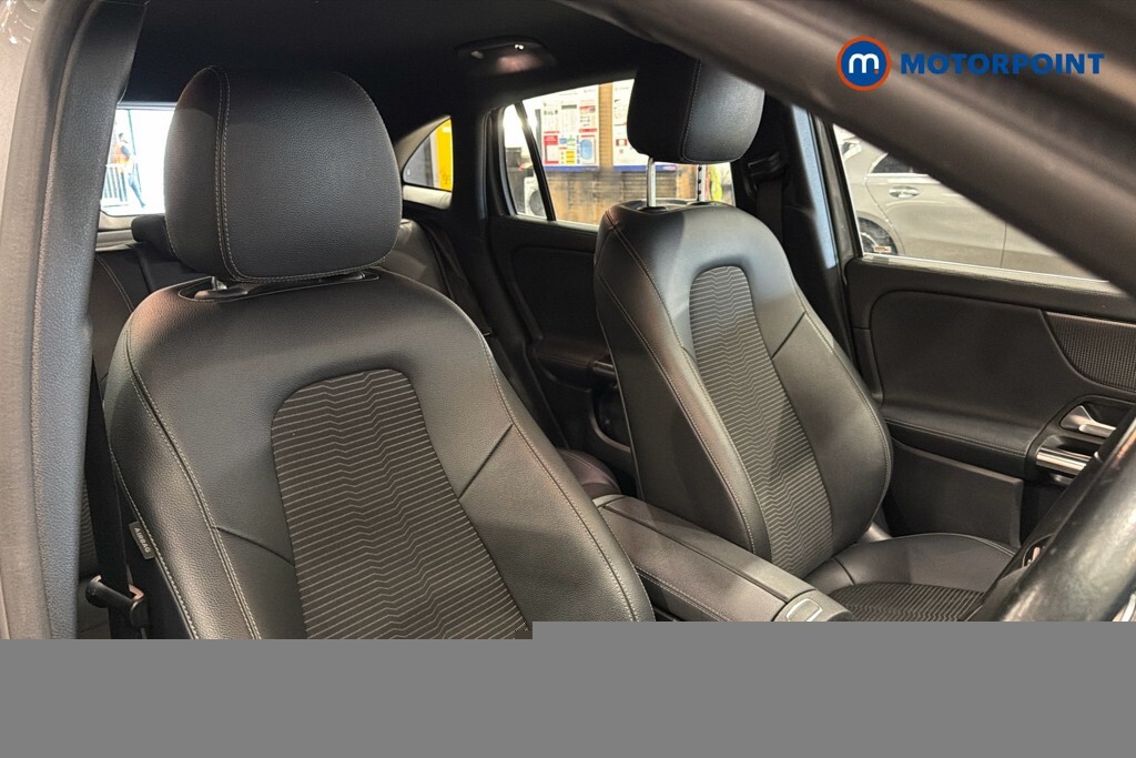 Mercedes-Benz GLA Class Gla 180 Amg Line Edition Black #25
