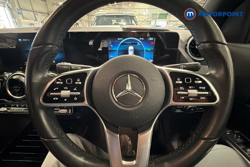 Mercedes-Benz GLA Class Gla 180 Amg Line Edition Black #12
