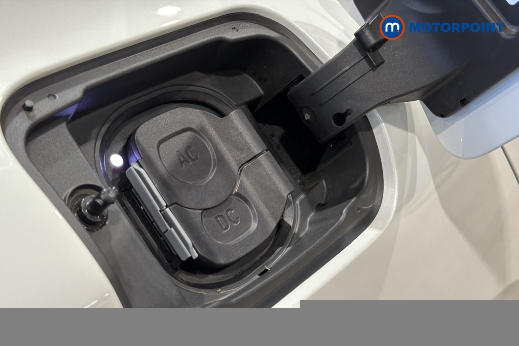 BMW i4 40 83.9Kwh Sport Gran Coupe Edrive White #26