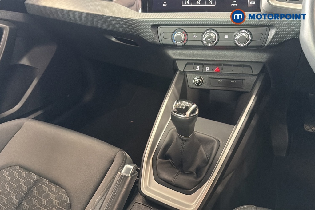 Audi A1 Black Edition 35 Tfsi 150 Ps S Tronic Grey #13