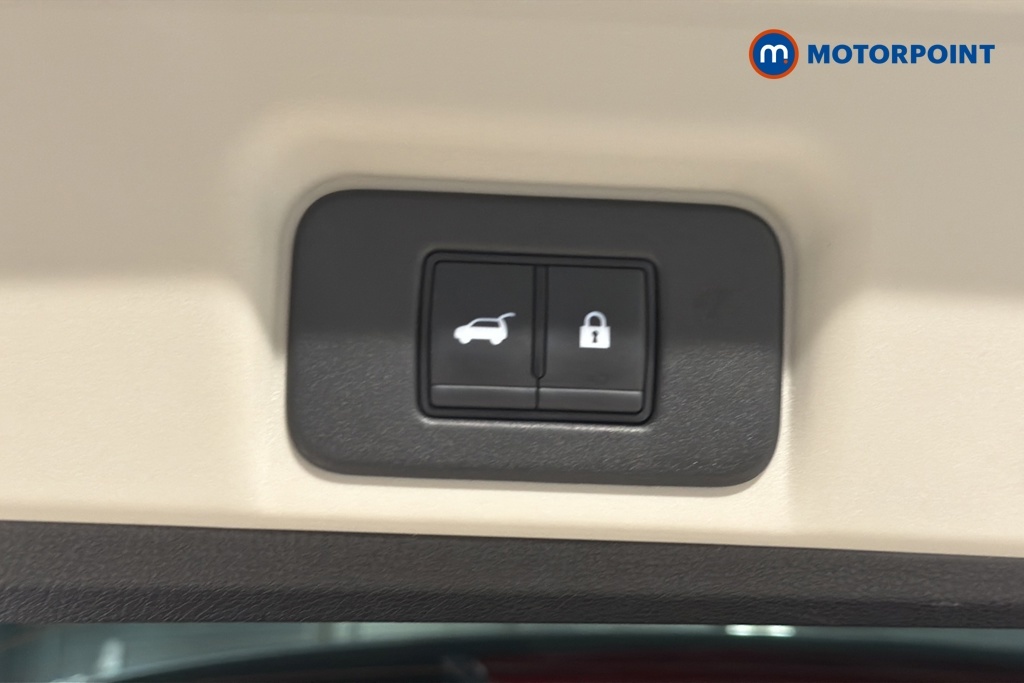 Nissan Ariya Advance Green #38