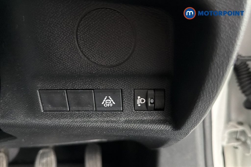 Citroen C4 1.2 Puretech Sense Plus Hatchback Manua #15