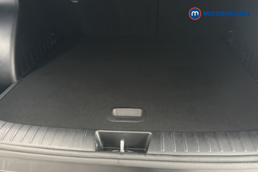 Hyundai Kona Advance White #30