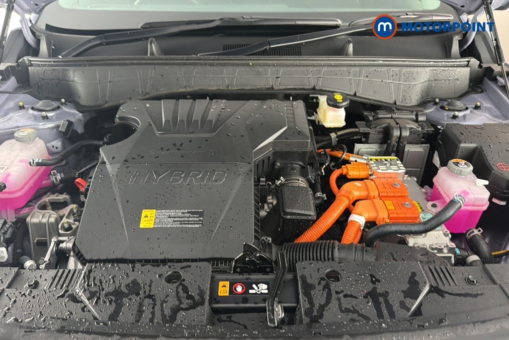 Hyundai Kona Advance White #40