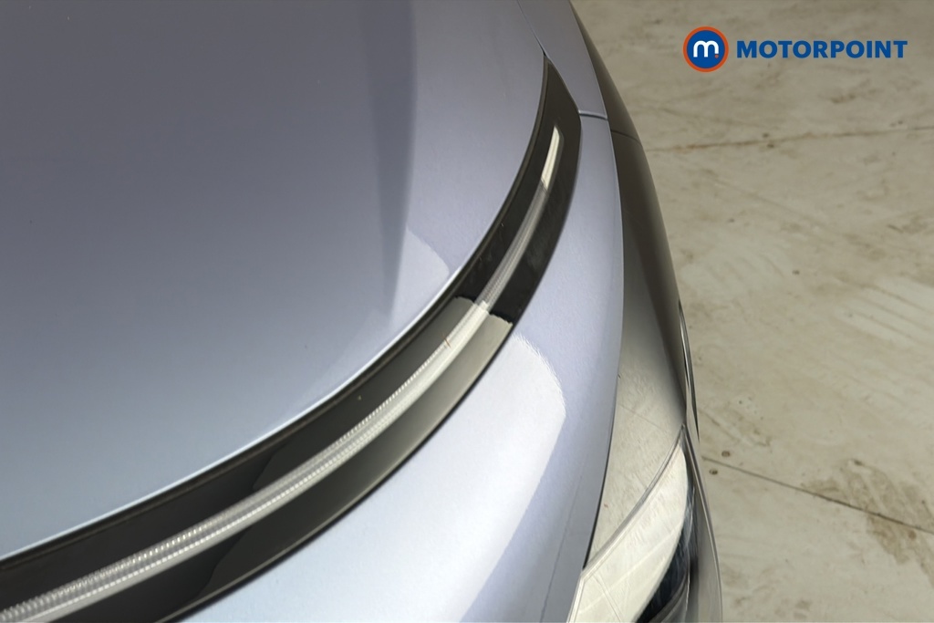 Hyundai Kona Advance White #35