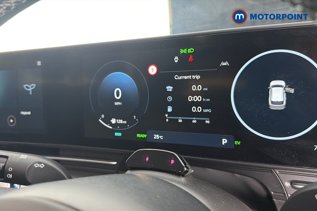 Hyundai Kona Advance White #14