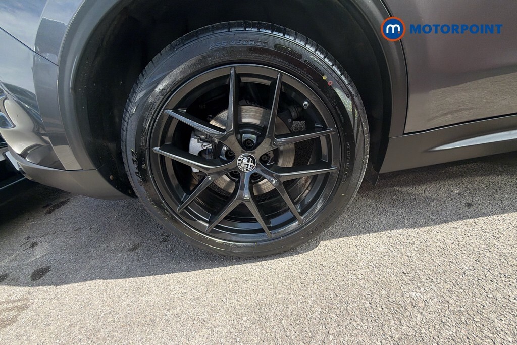 Alfa Romeo Stelvio Estate Grey #17