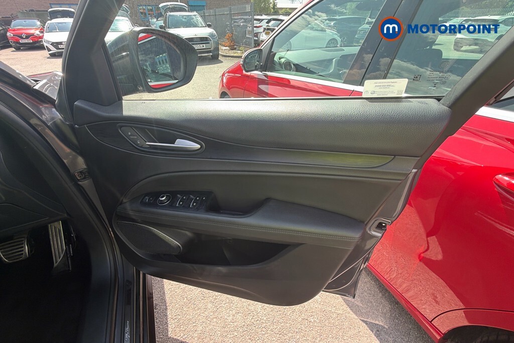 Alfa Romeo Stelvio Estate Grey #19