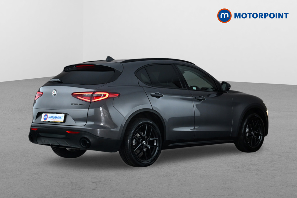 Alfa Romeo Stelvio 2.0 Turbo 200 Nero Edizione Grey #6