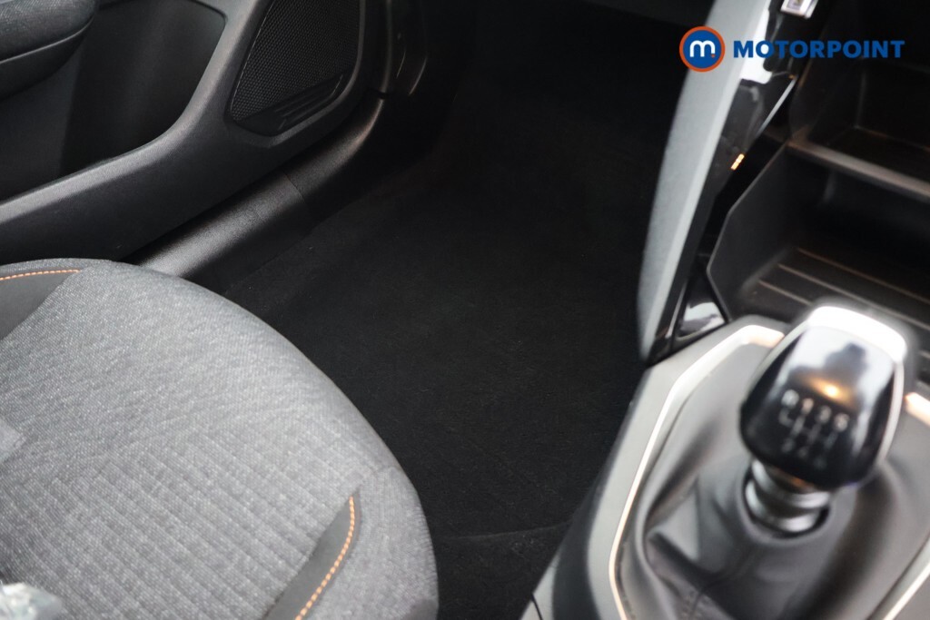 Peugeot 208 1.2 Puretech 100 Style Grey #19