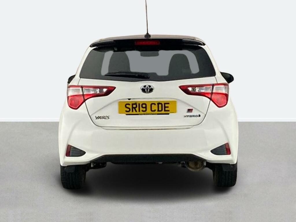 Toyota Yaris 1.5 Hybrid Gr-sport Cvt SR19CDE White #4