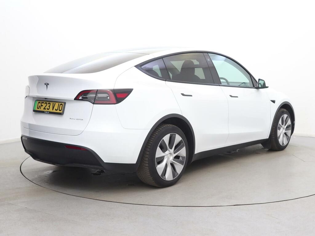 Tesla Model Y Long Range Awd GF23VJO White #5