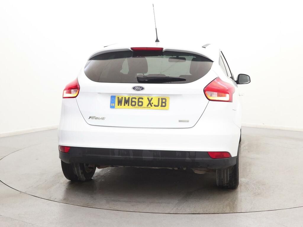 Ford Focus 1.0 Ecoboost Zetec White #6
