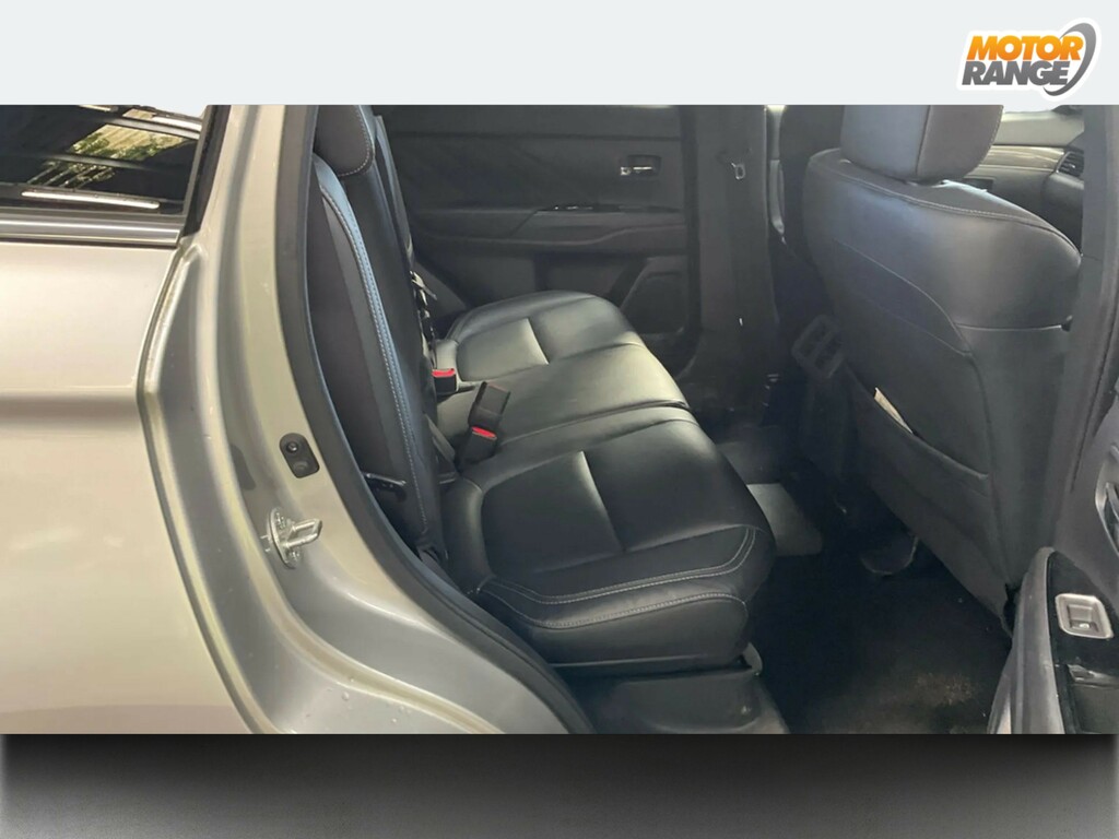 Mitsubishi Outlander 2.0H 12Kwh 4H Cvt 4Wd Black #7