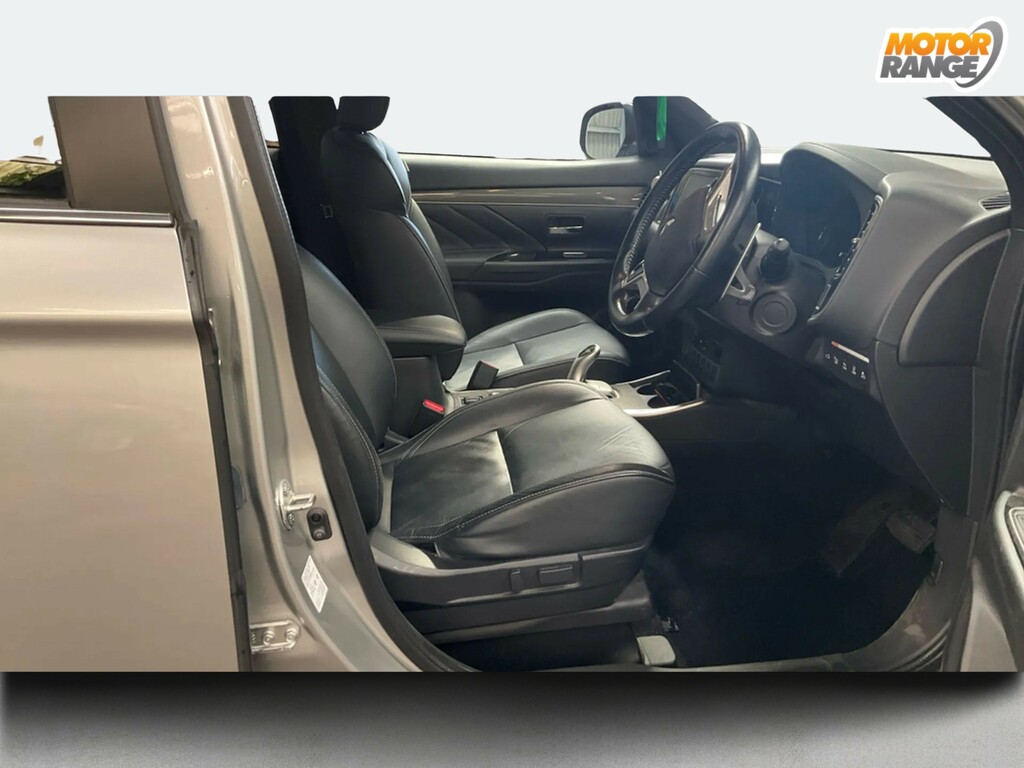 Mitsubishi Outlander 2.0H 12Kwh 4H Cvt 4Wd Black #8