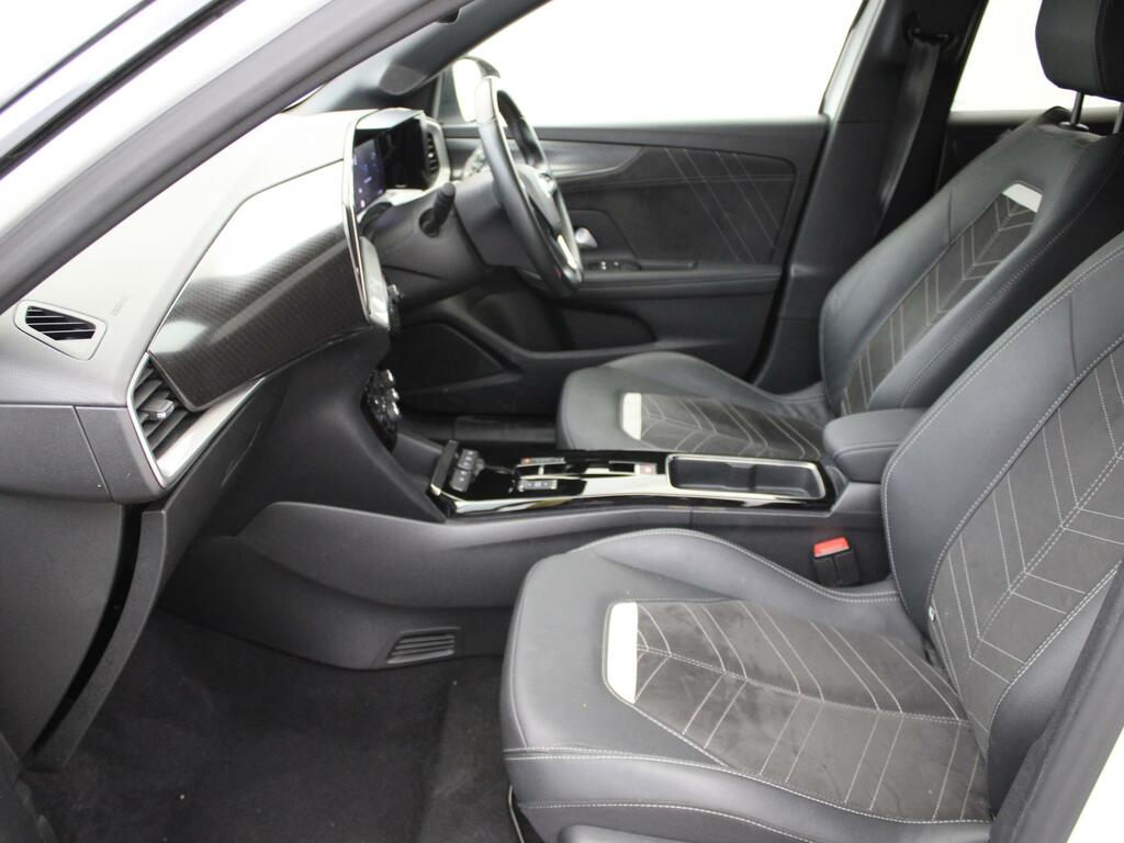 Vauxhall Mokka-e 50Kwh Ultimate Suv 136 Red #9