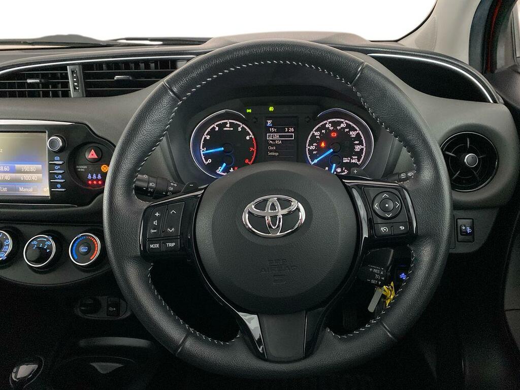 Toyota Yaris 1.5 Hybrid Excel Cvt Brown #11