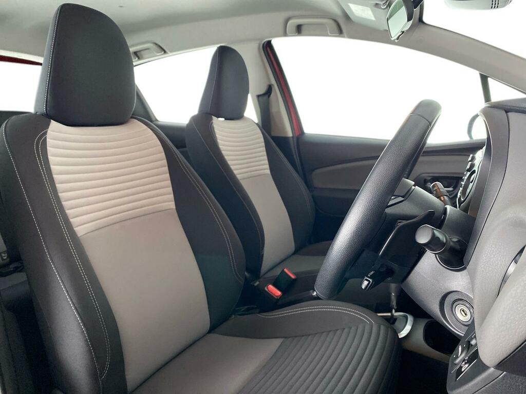 Toyota Yaris 1.5 Hybrid Excel Cvt Brown #13