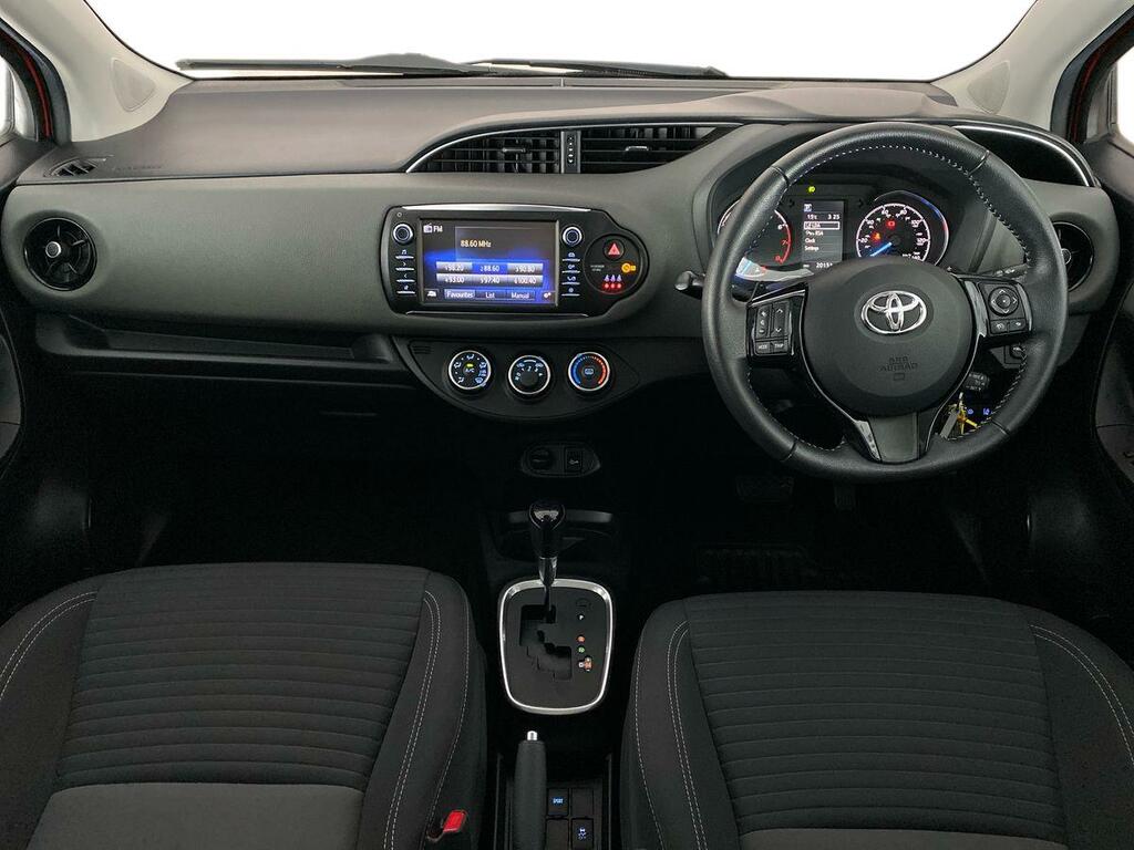 Toyota Yaris 1.5 Hybrid Excel Cvt Brown #9