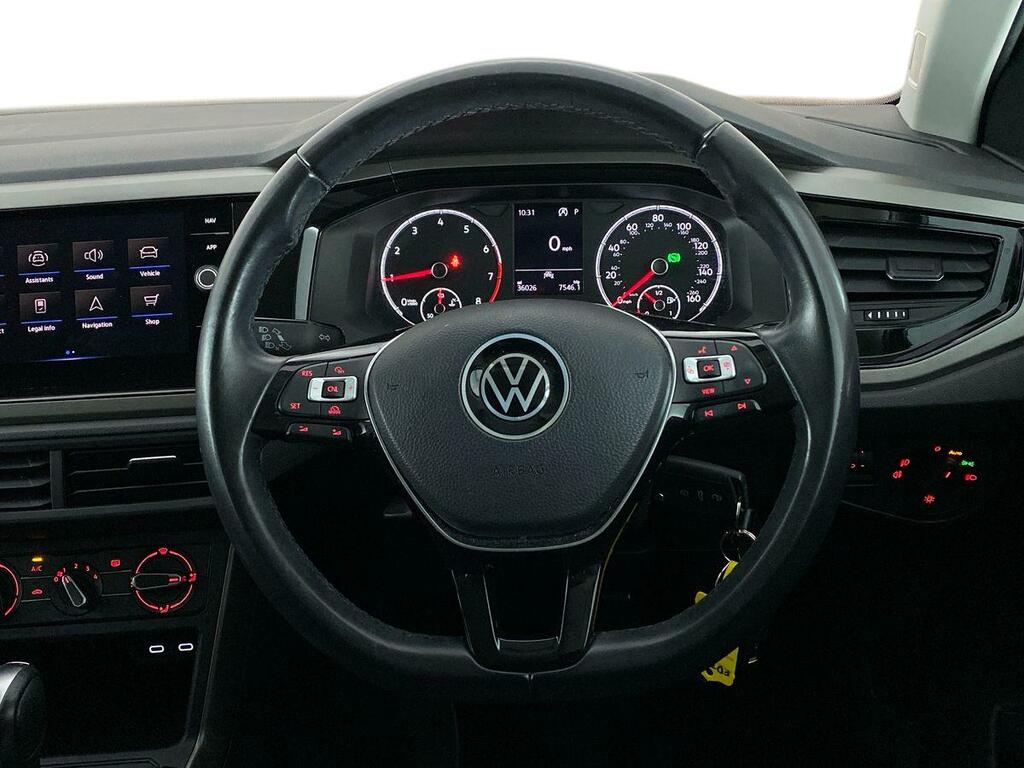 Volkswagen Polo Polo Mark 6 Hatchback 1.0 Tsi 95Ps Match Red #11