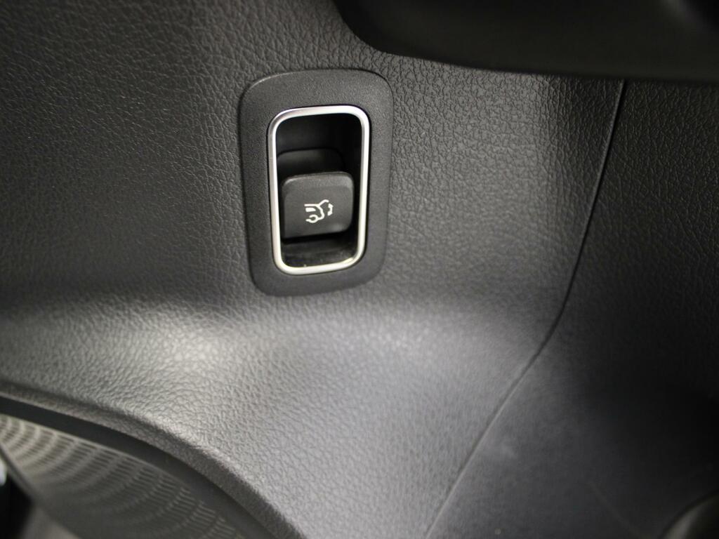 Mercedes-Benz EQB Eqb 300 66.5Kwh Amg Line 4Matic Grey #46