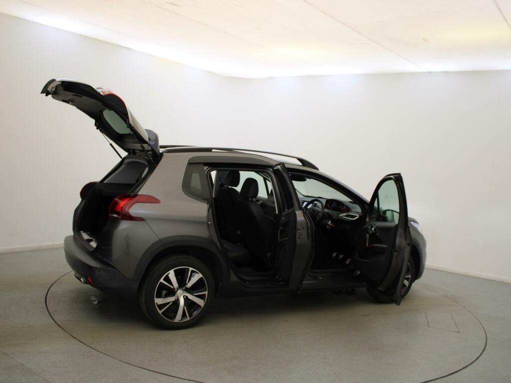 Peugeot 2008 1.2 Puretech 110 Signature Eat6 Black #37
