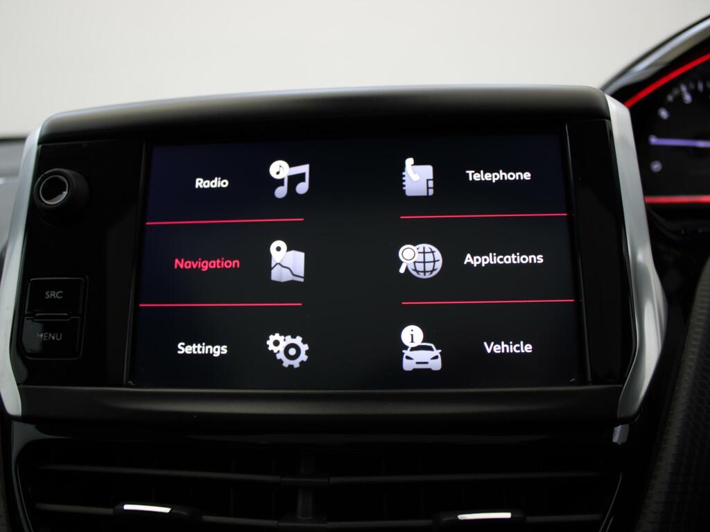 Peugeot 2008 1.2 Puretech 110 Signature Eat6 Black #16