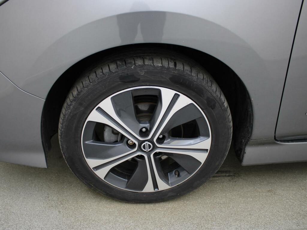 Nissan Leaf 40Kwh N-connecta Cwvehiclemarketing White #39