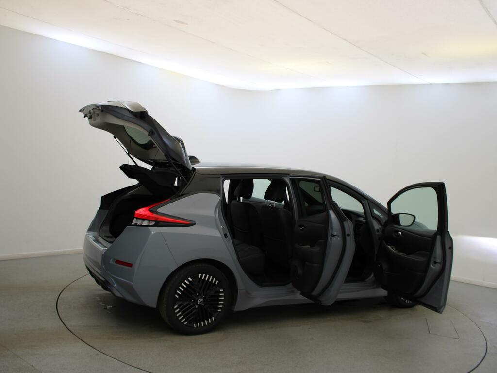 Nissan Leaf 110Kw Tekna 39Kwh Contrast Roof Grey #36