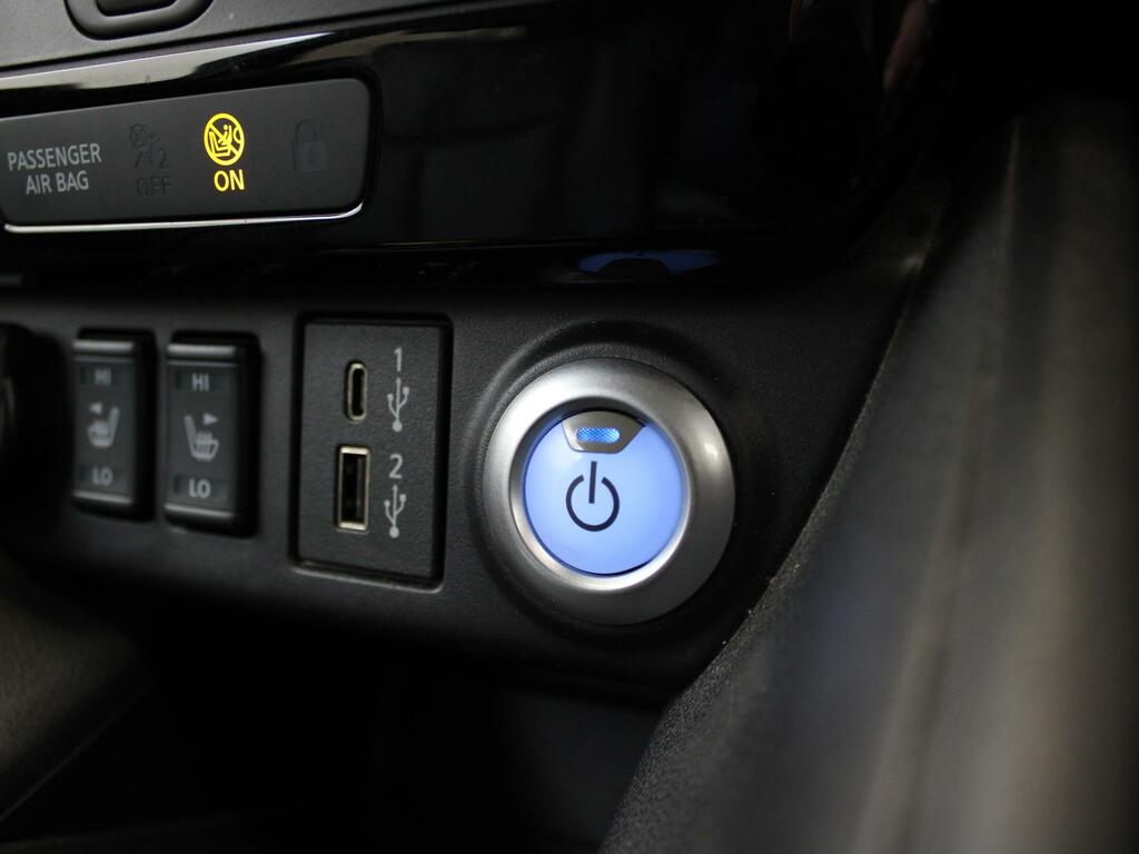Nissan Leaf 110Kw Tekna 39Kwh Contrast Roof Grey #13