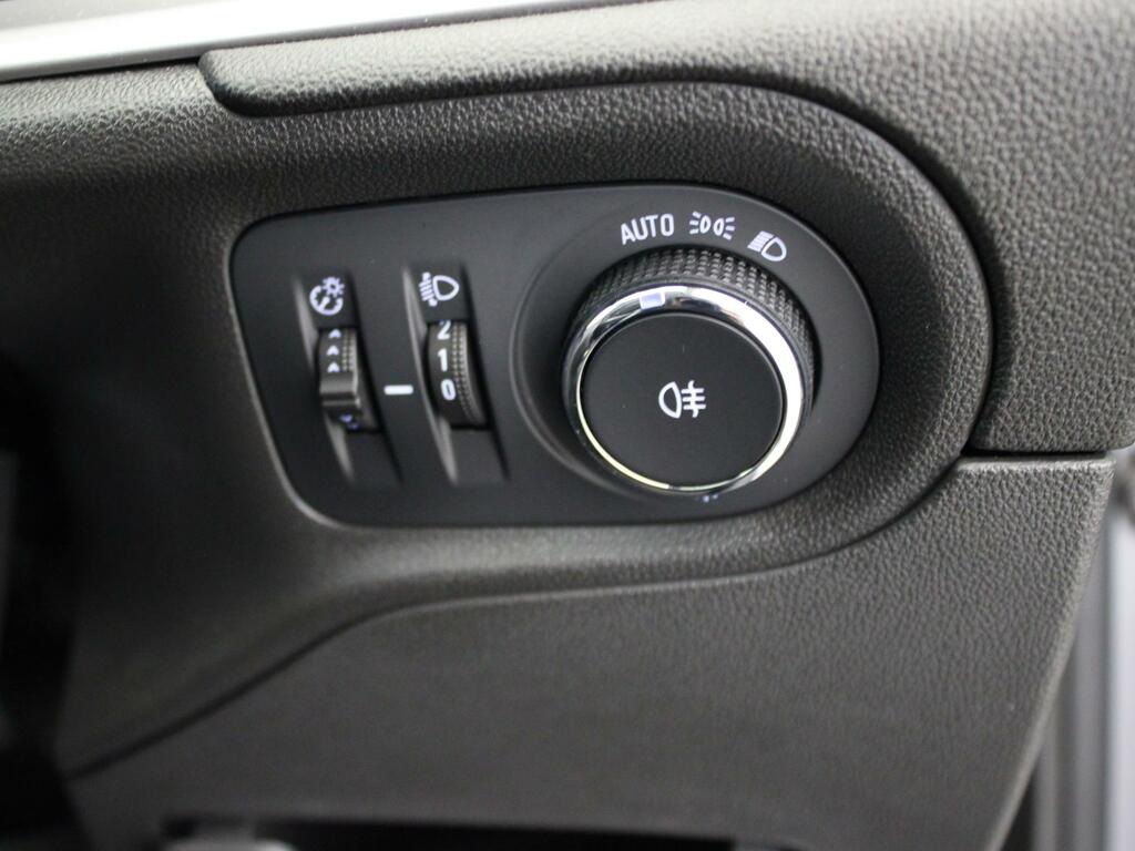 Vauxhall Grandland 1.6 Hybrid Elite Blue #30