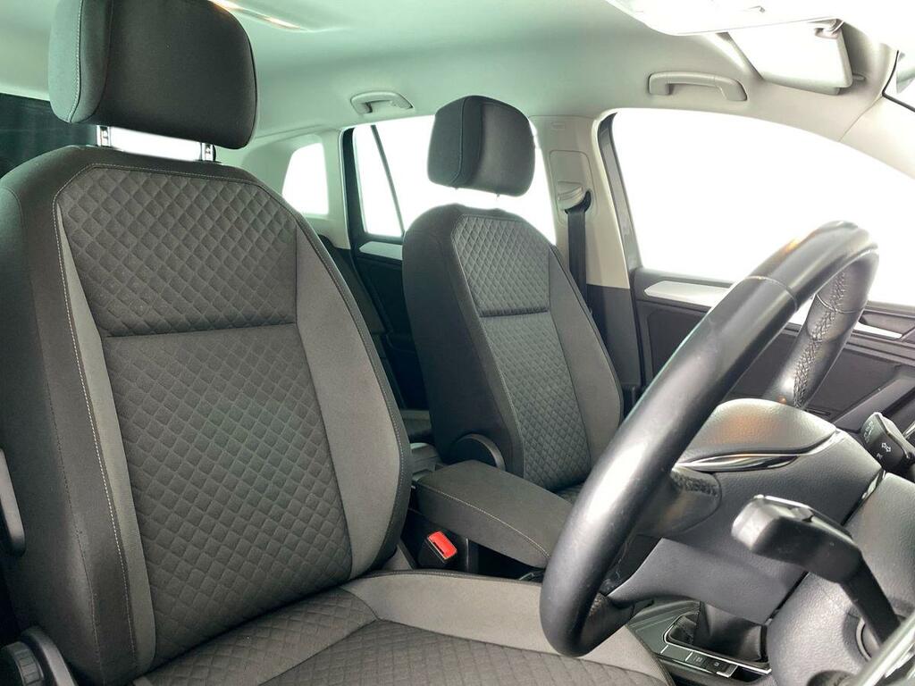 Volkswagen Tiguan 2.0 Se Navigation Tdi Dsg 148 Bhp Black #13