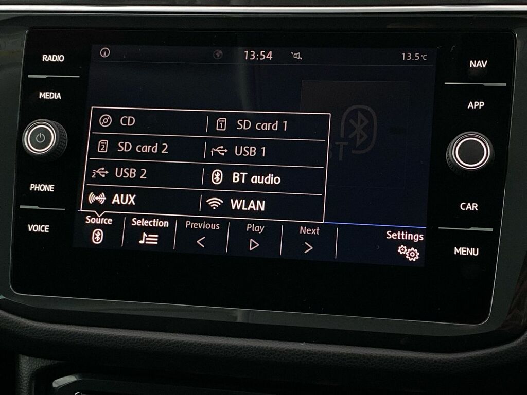 Volkswagen Tiguan 2.0 Se Navigation Tdi Dsg 148 Bhp Black #20